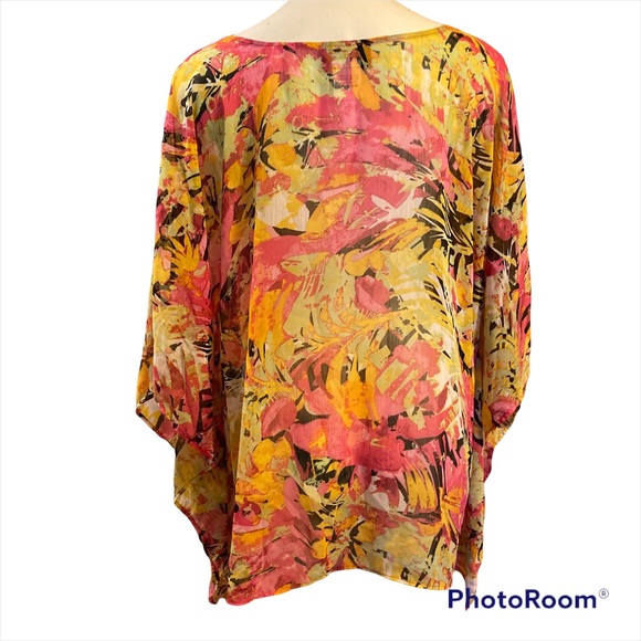 Slinky floral sequins butterfly wing sleeve top - Picture 3 of 5
